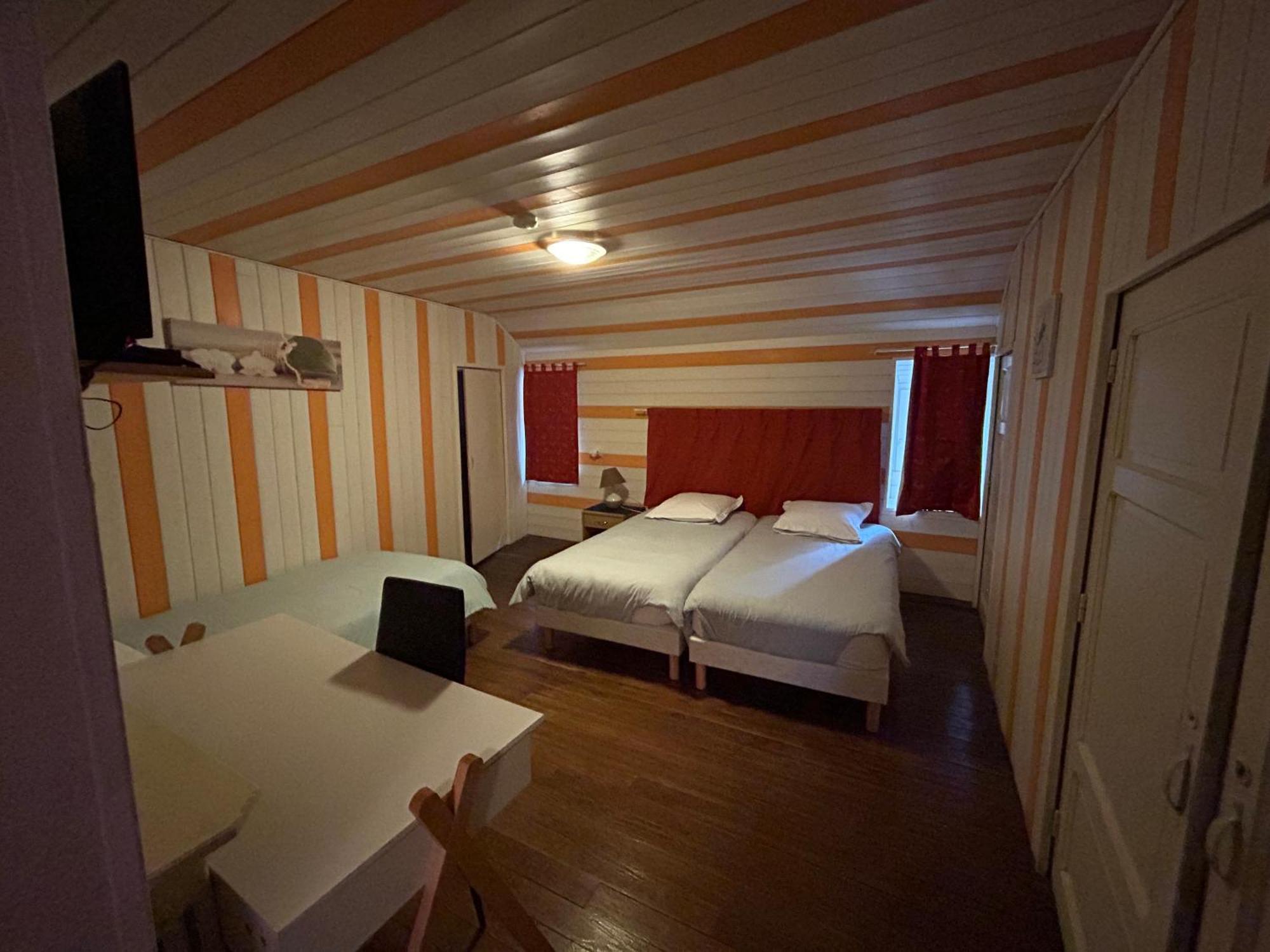 Chambres D'Hotes La Cheminee Tardets-Sorholus Екстериор снимка