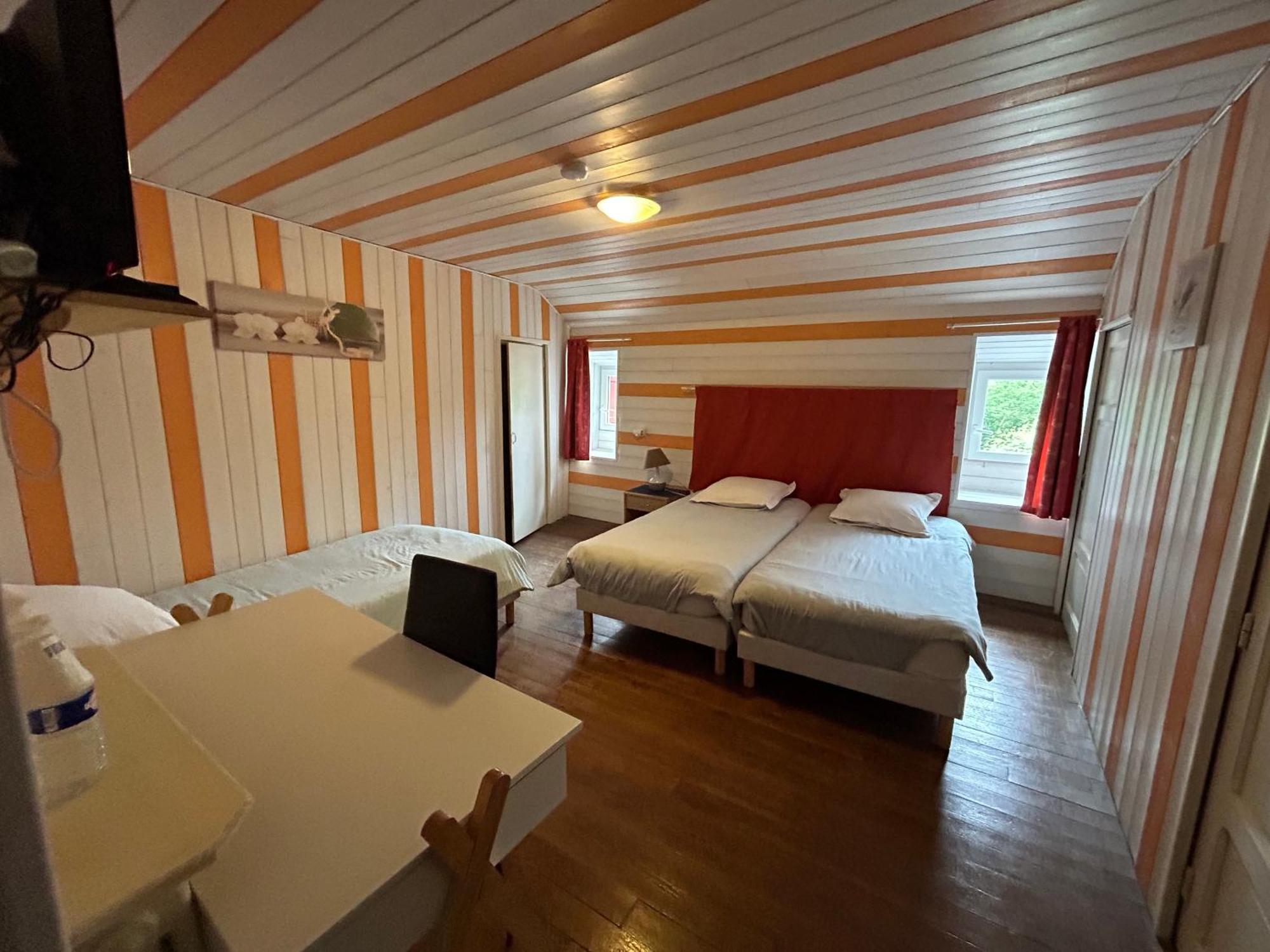 Chambres D'Hotes La Cheminee Tardets-Sorholus Екстериор снимка